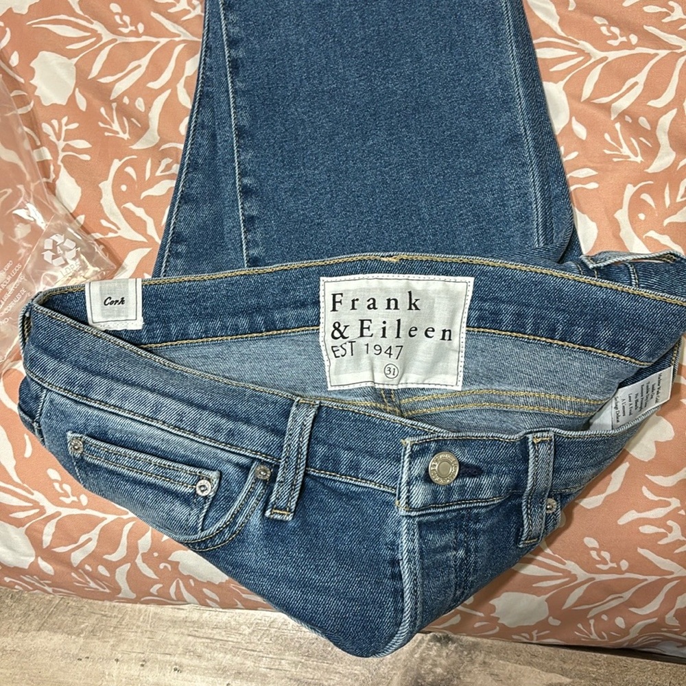 NEW Frank & Eileen brand new ankle cropped jeans size 25
I have multiple pairs